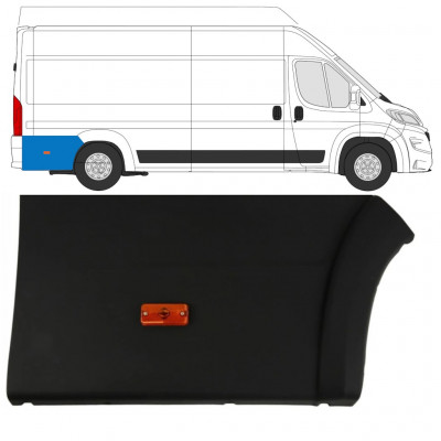 Zadnja stranska obloga z lučjo za Fiat Ducato 2018- / Desna 7788