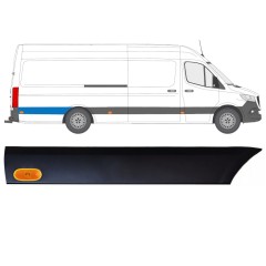 Obloga stranskega dela zadnjega blatnika z lučjo za Mercedes Sprinter 2018- / Desna / Komplet 12970