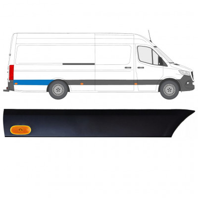 Obloga stranskega dela zadnjega blatnika z lučjo za Mercedes Sprinter 2018- / Desna / Komplet 12970